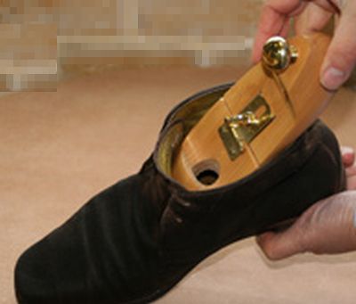 スエード靴を乾かす